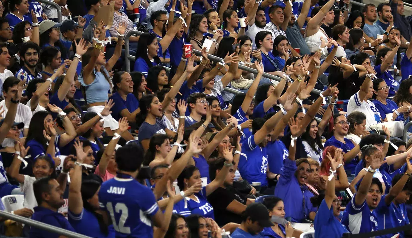 Tribuna en FESTUM