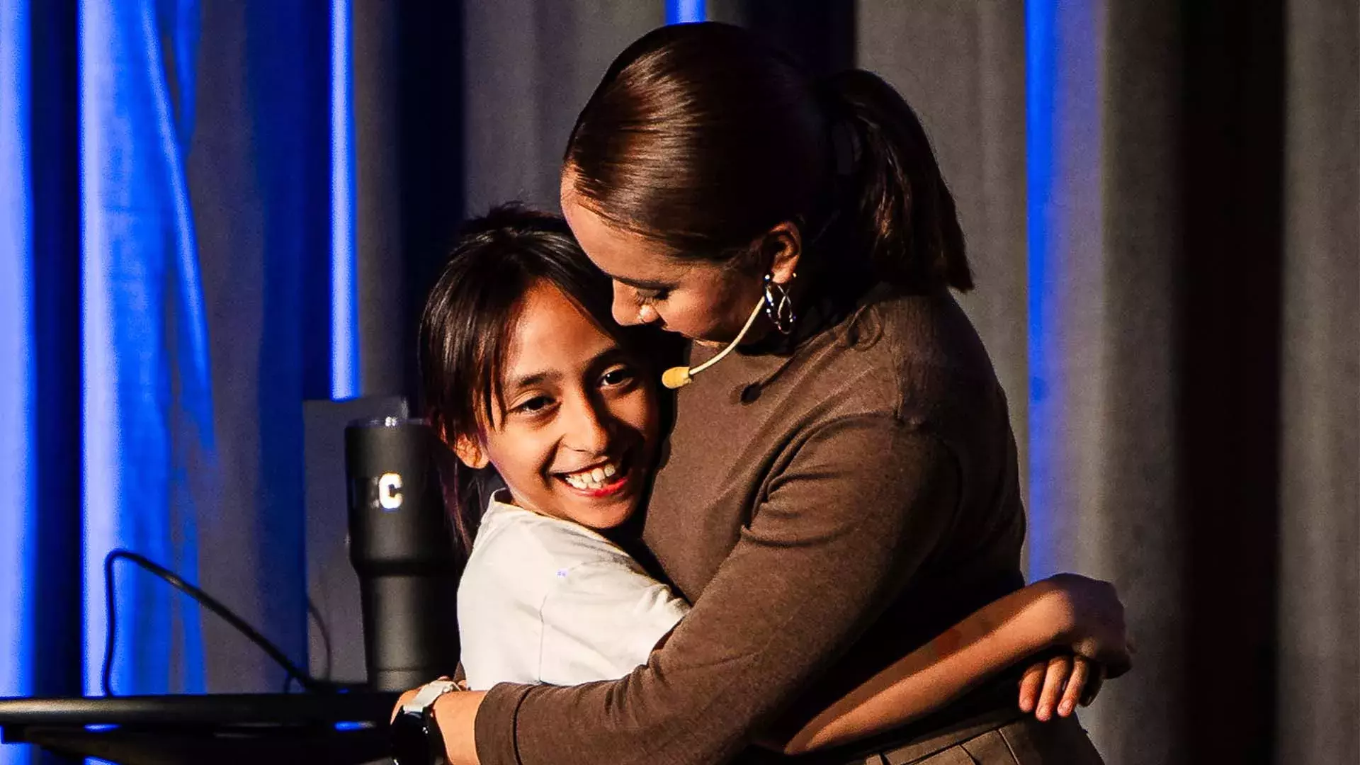 Astronauta mexicana interactuó con el público en su conferencia en el Tec de Monterrey