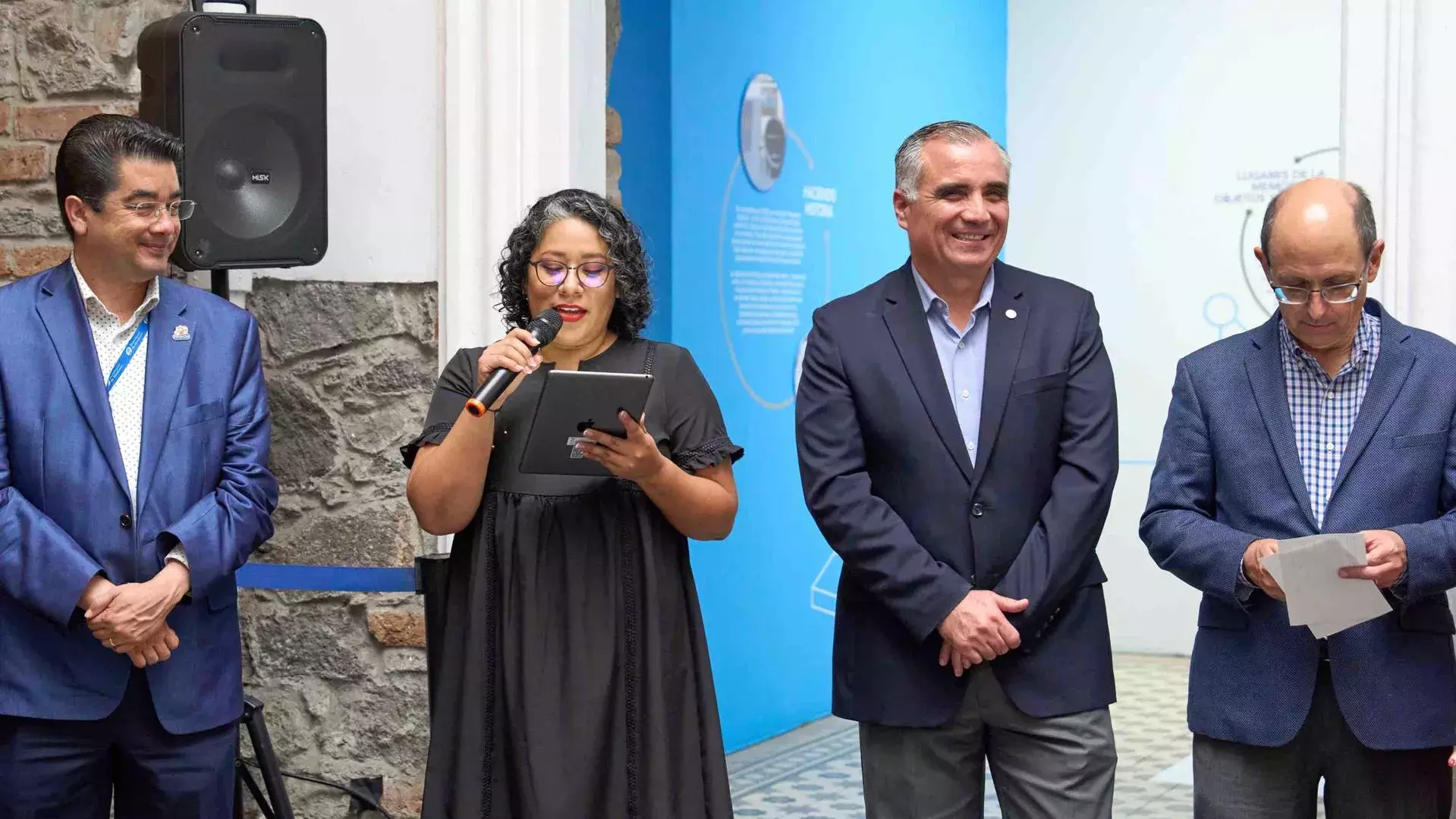 Directivos del Tec, consejeros y comunidad, en la inauguración de la exposición