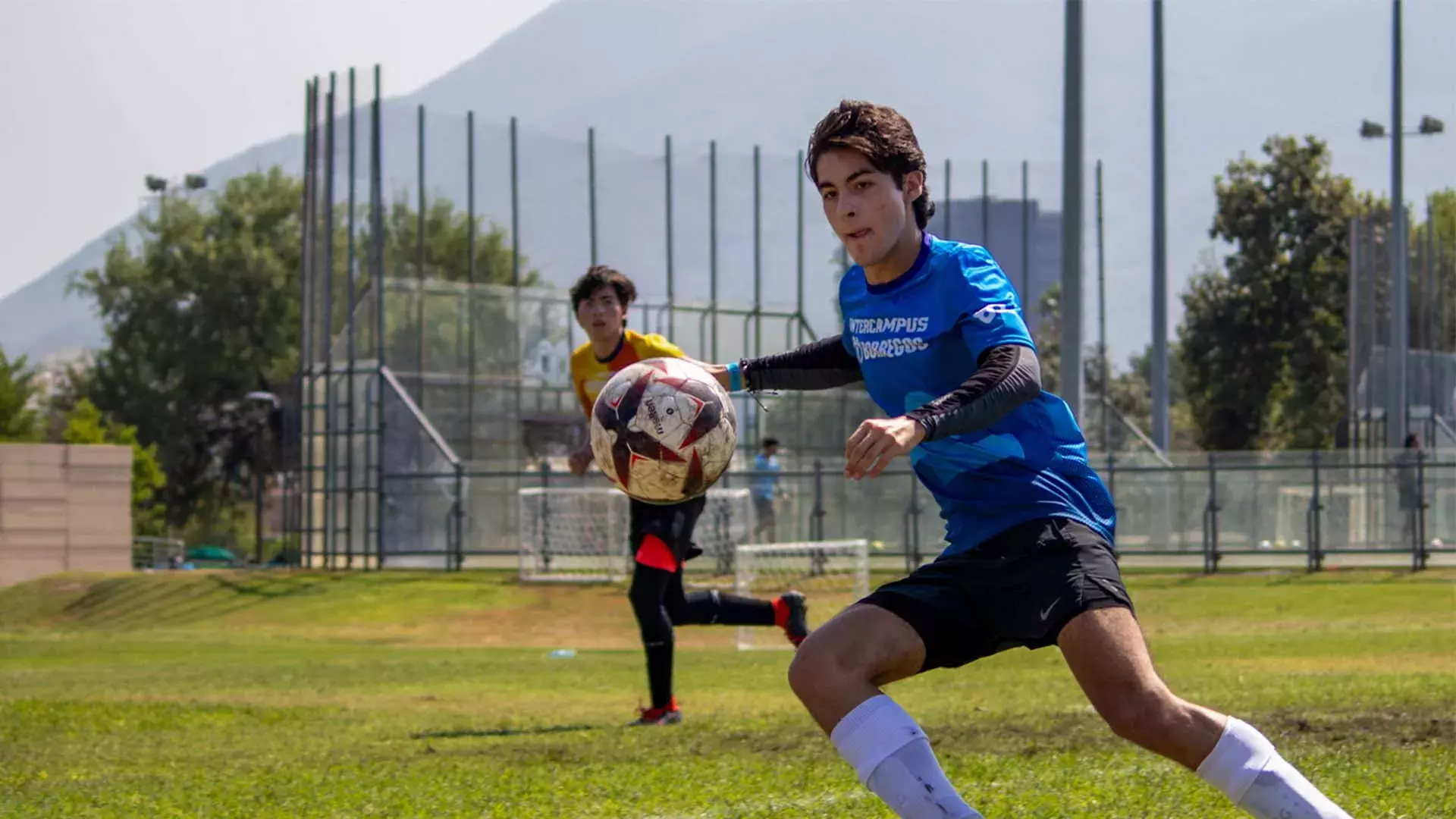 Partido de futbol de campus Laguna en los Intercampus