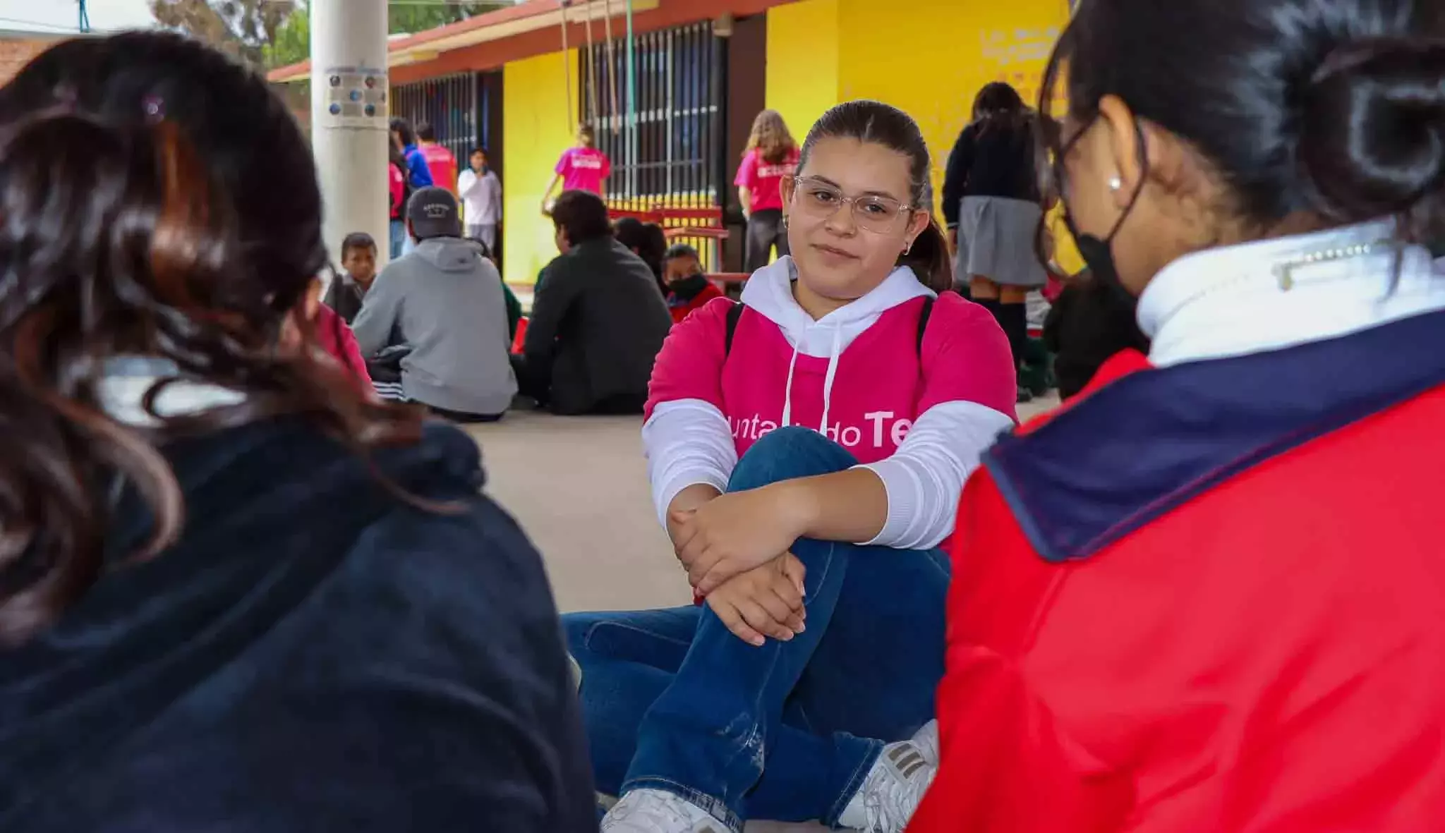 Generando relaciones con los alumnos de las escuelas en Voluntariado Tec