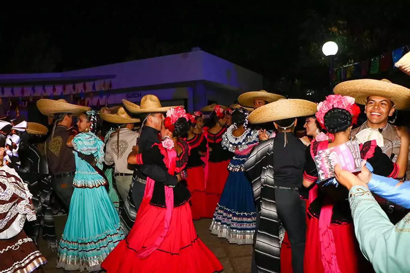 Día de Muertos, celebración en Tec Guadalajara, con evento Vida, Muerte y Tradición. 