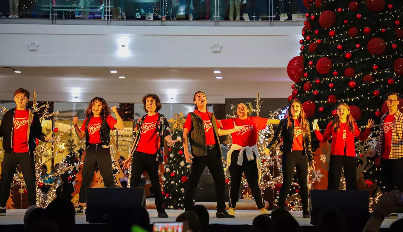 Showcase FAME del Tec de Monterrey campus Laguna en plaza comercial