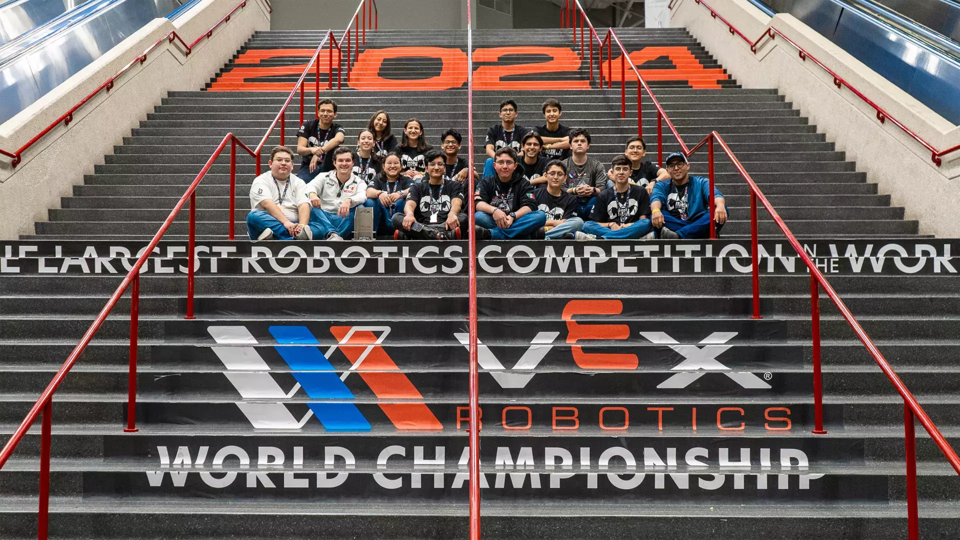 Equipo en mundial de robótica