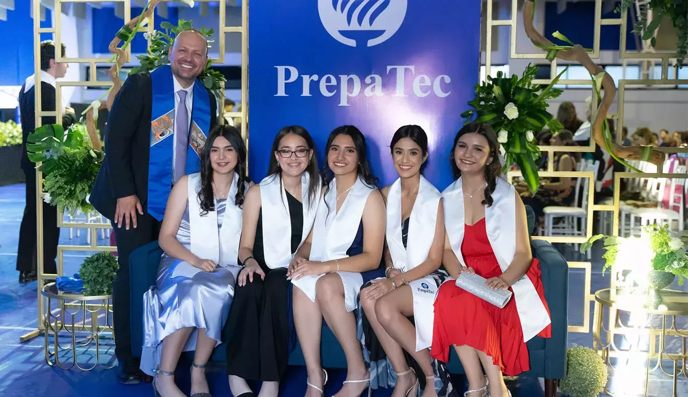 alumnos-graduacion-prepatec-obregon-navojoa