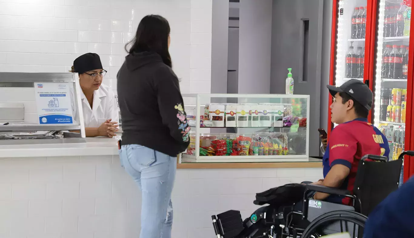 La cafetería del Tec de Monterrey campus Laguna puede ofrecer un servicio inclusivo