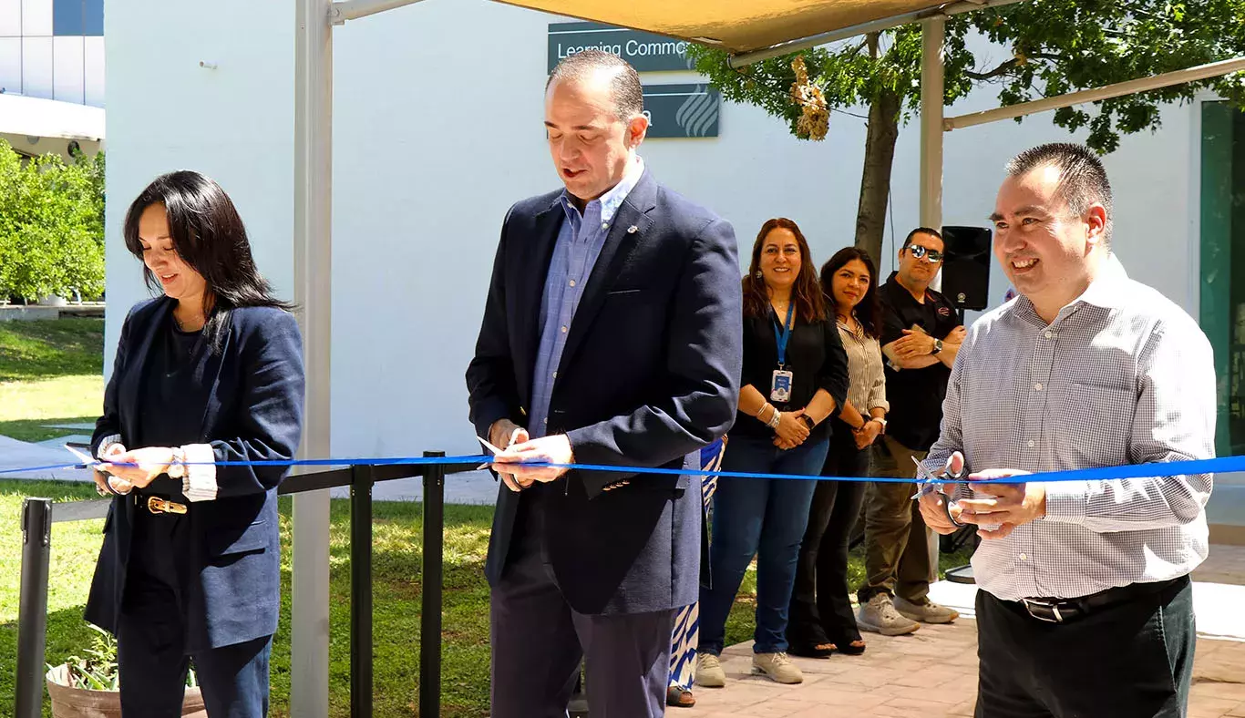 Inauguración de biblioteca, learning commons y cafetería en campus Laguna