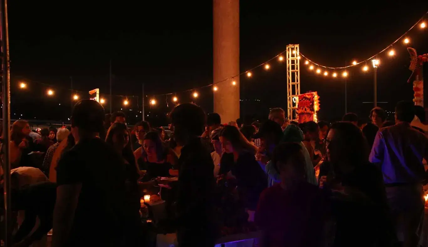 La PrepaTec Cuernavaca organizó el undécimo Festival Omeyocán para conmemorar el Día de Muertos,  que incluyó una exhibición gastronómica, una muestra de ofrendas, un panteón de dioses prehispánicos y un desfile de moda artística mexicana.
