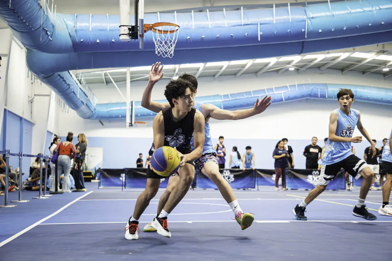 El Borregos 3x3 Hoop Fest llegó a Torreón y reunió a niños, niñas, jóvenes y adultos para jugar básquetbol en el Tec de Monterrey campus Laguna