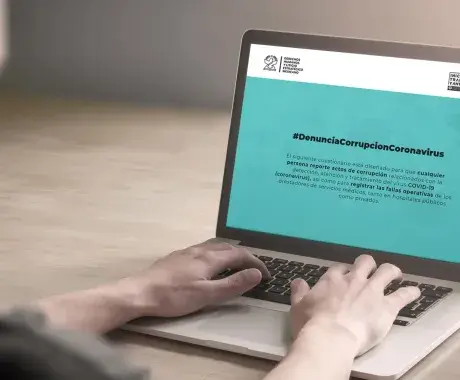 La plataforma digital es para realizar denuncias por corrupción en hospitales y clínicas