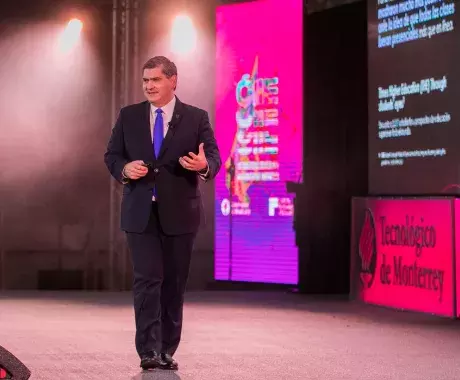 David Garza, rector y presidente del Tec de Monterrey, habló sobre la multidiversidad de la educación en el futuro