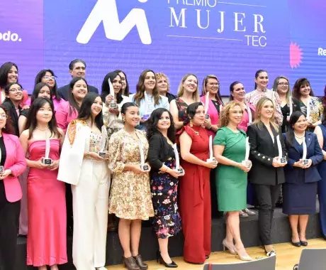 Entregan Premio Mujer Tec 2024 en Sala Mayor de Rectoría, en 18 reconocimentos en 11 categorías