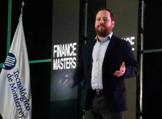 Pablo Bernal durante su conferencia sobre finanzas en el congreso Finance Masters.