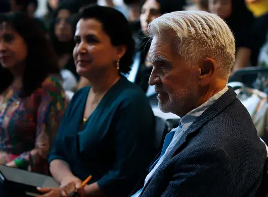 Ernesto Canales presentó su libro ¡Hay justicia! y habló de su trayectoria con estudiantes de la Escuela de Ciencias Sociales y Gobierno del Tec CEM.