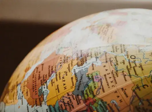 Sebastian Mazzuca, Faculty of Excellence, comparte su visión sobre los retos en LATAM