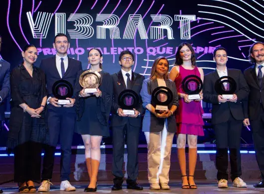 Premiados por inspirar en festival VIBRART 2025