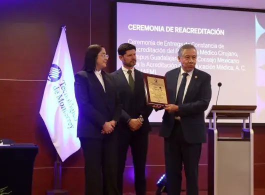 Acreditación de medicina por la COMAEM, en el Tec Guadalajara.