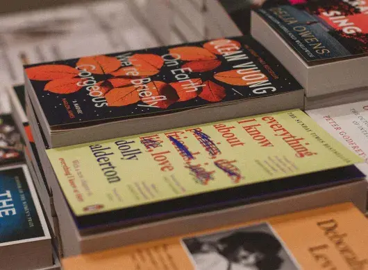 Autor de Tec Toluca comparte su cuento 'Perfección' en la FIL MTY 2025