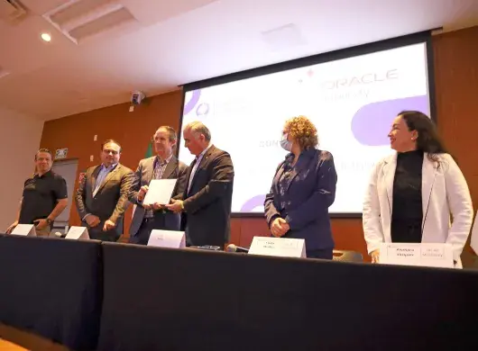 Convenio con oracle, para estudiantes del Tec Guadalajara. 