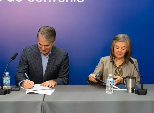 Escuela de Medicina y Ciencias de la Salud del Tec y el Instituto Nuevo Amanecer, buscan elevar atención de parálisis cerebral en Nuevo León.