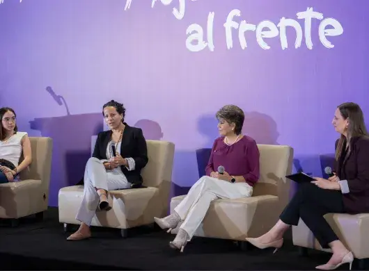 Mujeres líderes de TecSalud que inspiran y transforman vidas.