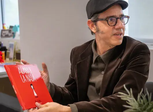 Alan Robles lanza libro infantil Alana y la nada