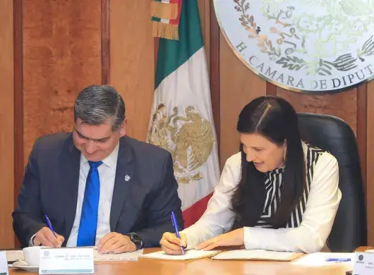 El Tec de Monterrey y la Cámara de Diputados firmaron un convenio para fortalecer la colaboración entre academia y sector público.