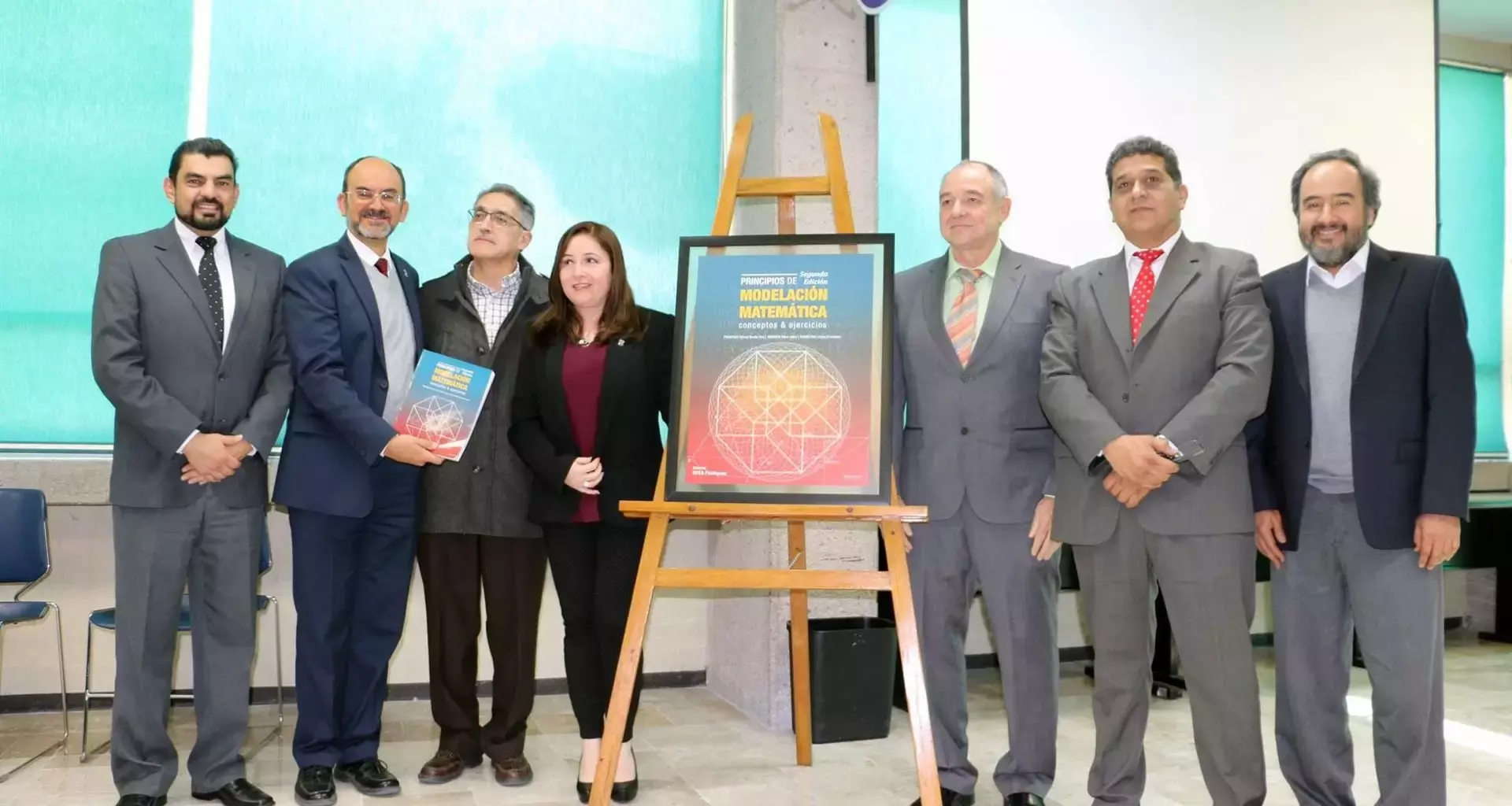 Presentan libro de Modelación Matemática 