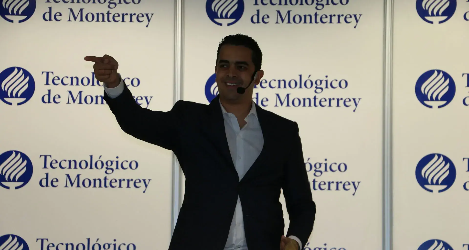 Primera ponencia de Neo