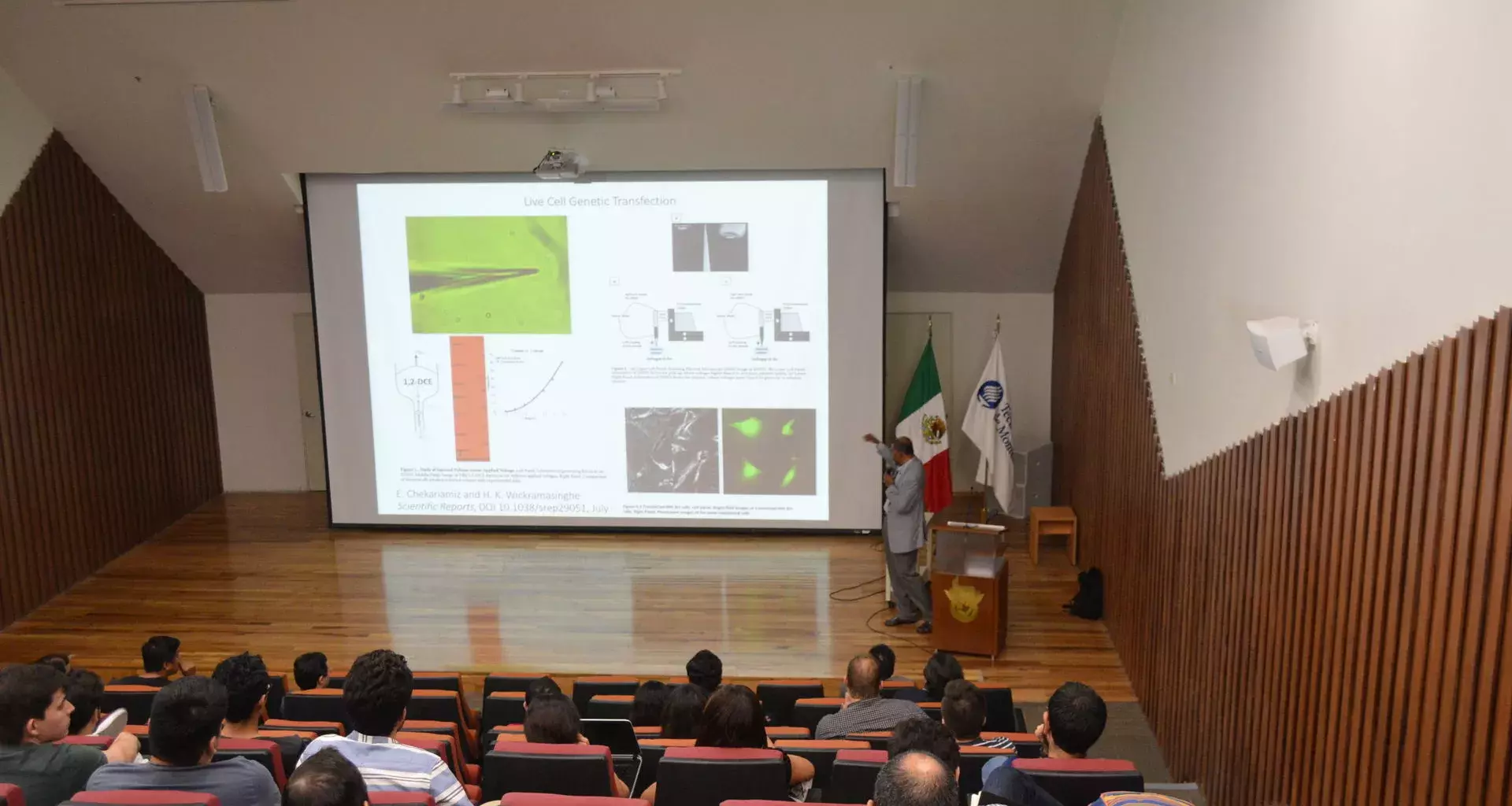 Co-inventor del microscopio de fuerza atómica da conferencia en el TEC