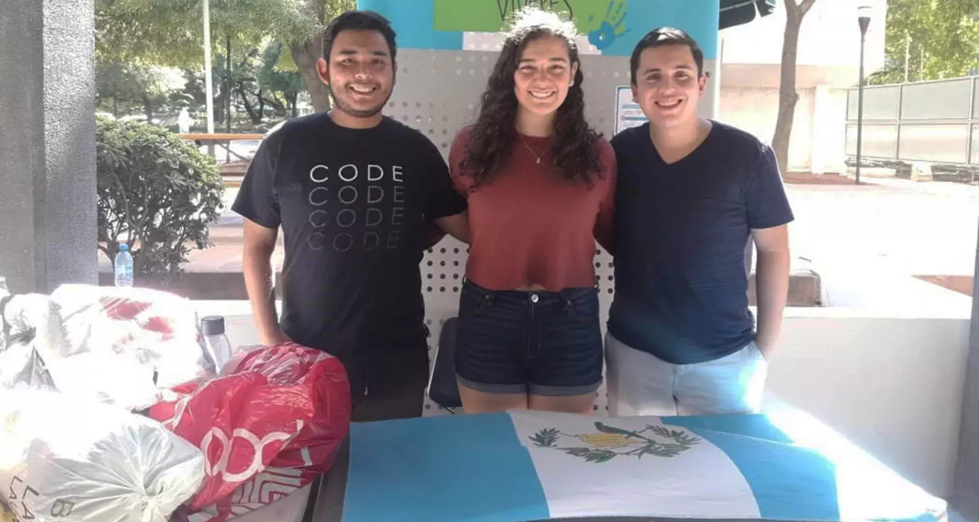 Alumnos guatemaltecos y centroamericanos en el Tec de Monterrey formaron centro de acopio