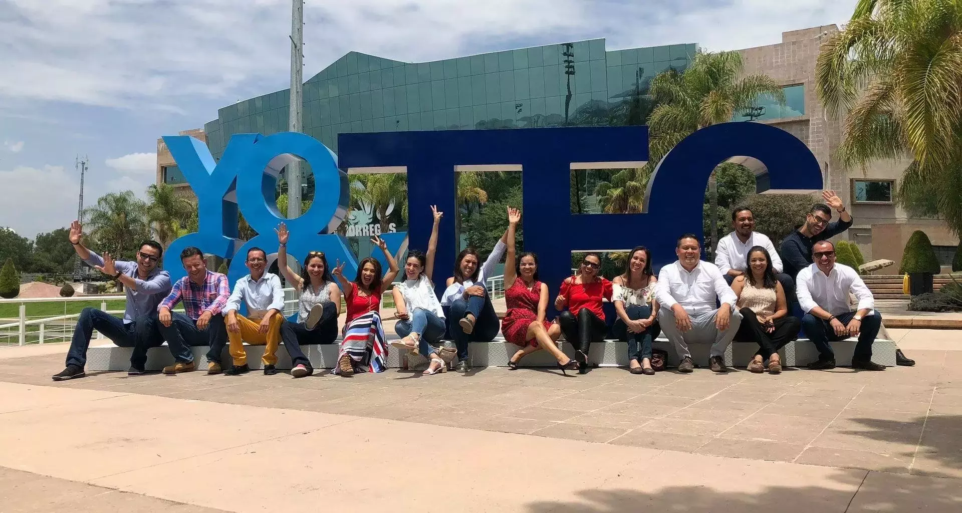 Primera generación del Tec de Monterrey en Aguascalientes.