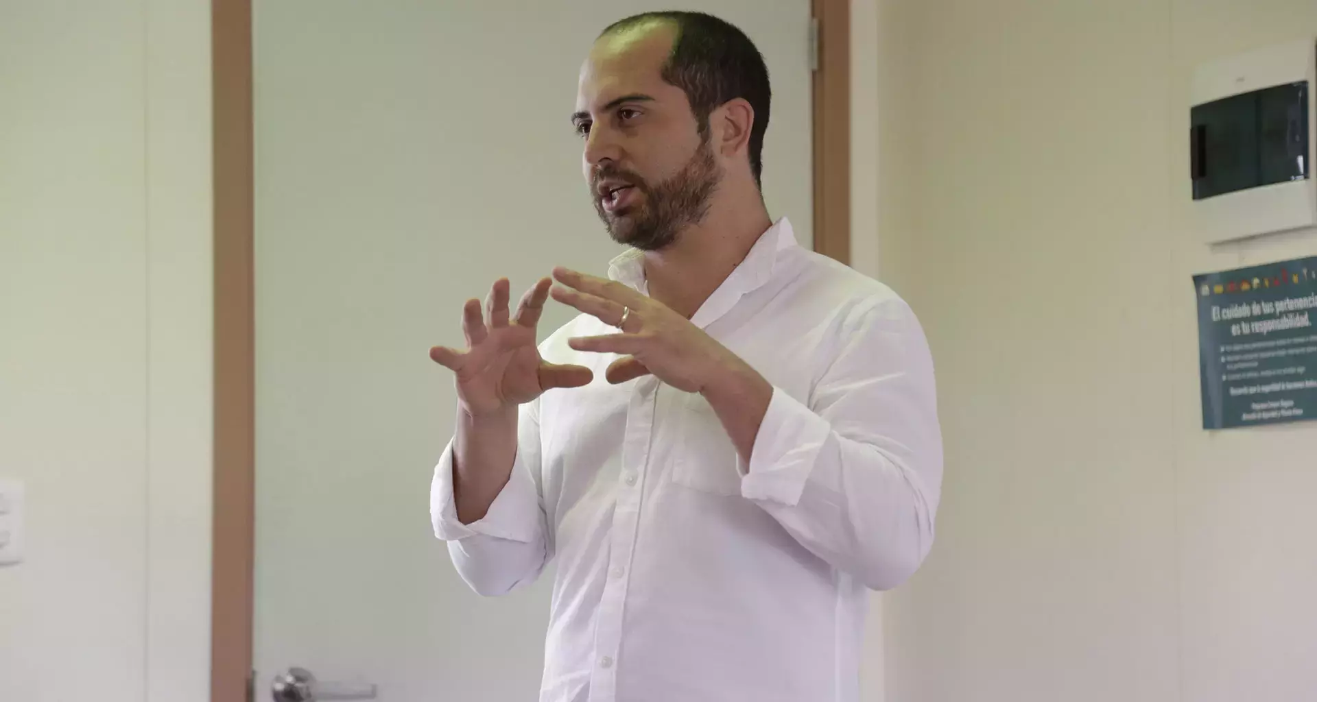 Alejandro Souza, en clase en el Tec de Monterrey