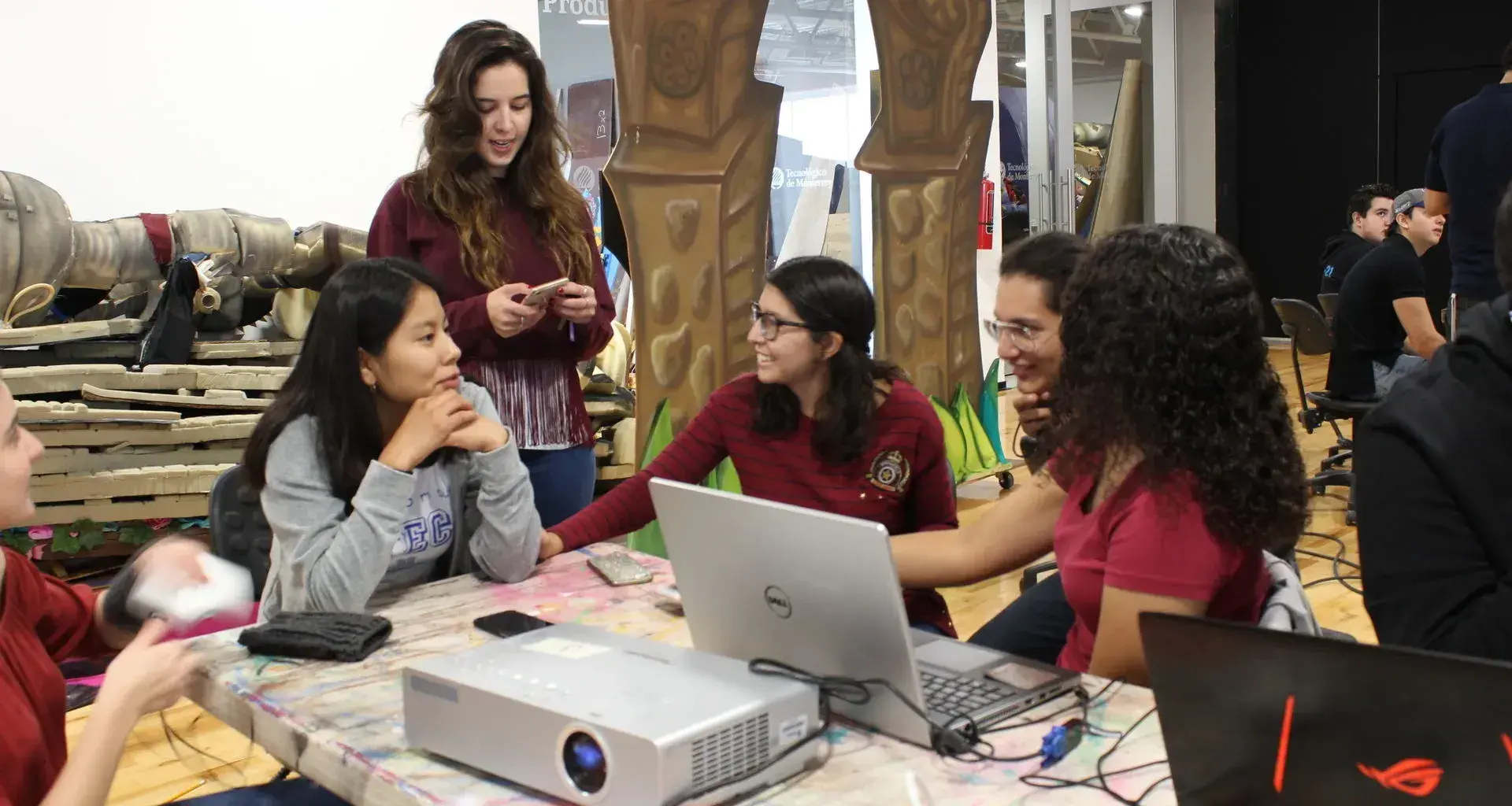 A lo largo de una semana, estudiantes del Tec de Monterrey crearon montaje escénico basado 