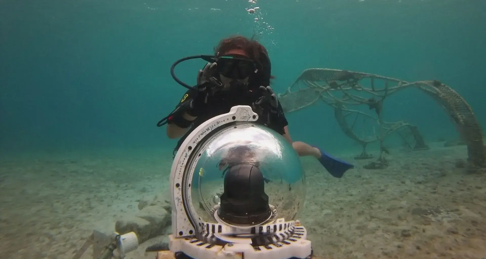 Alumna del Tec impulsa proyecto de siembra de coral en Cozumel