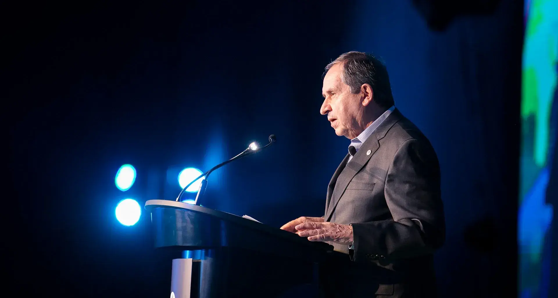 Salvador Alva, President of the Tec, commented on achievements in recent years