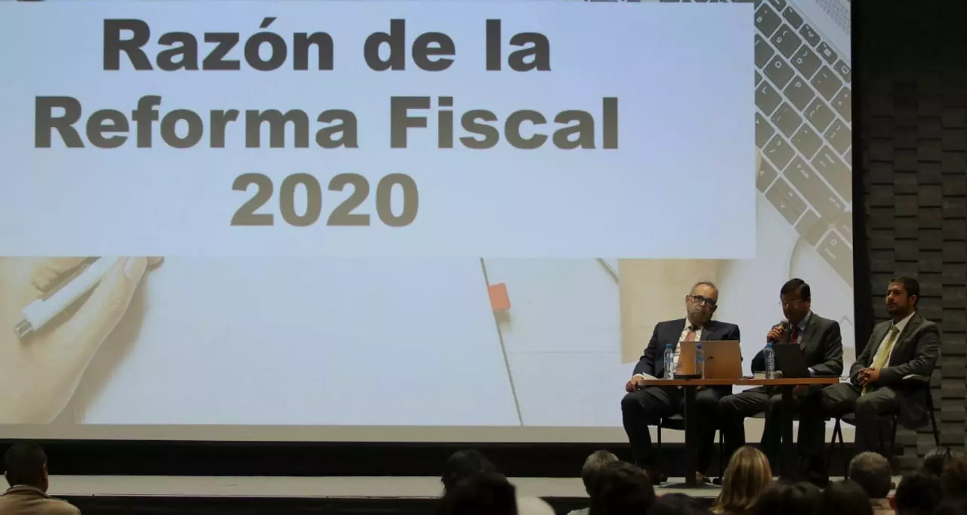 Expertos explicando la razón de la reforma fiscal 2020