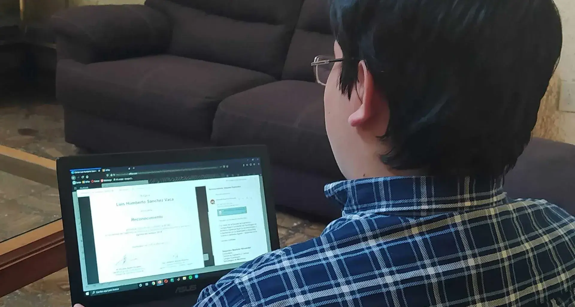 Reconoce Tec a alumnos con mejores promedios de ingenierías