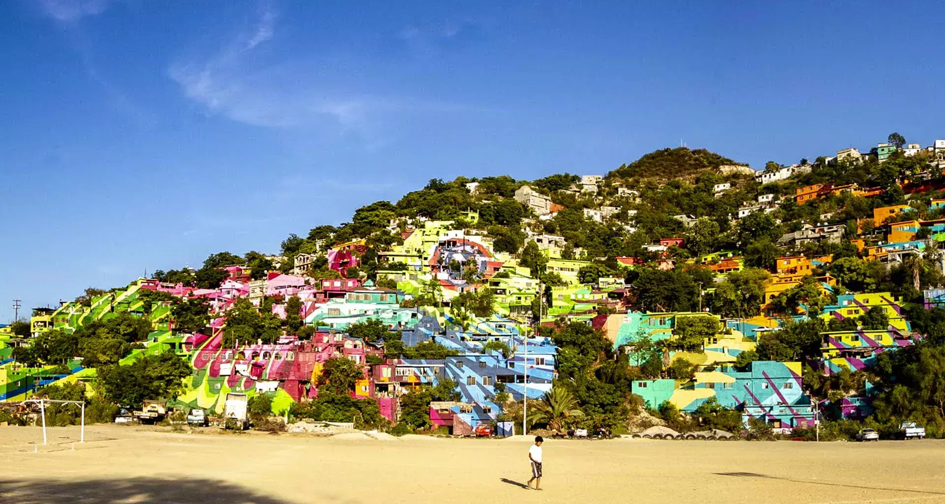 El Cerro de la Campana cuenta con un mega mural que fue parte de un programa de la Iniciativa Campana-Altamira.