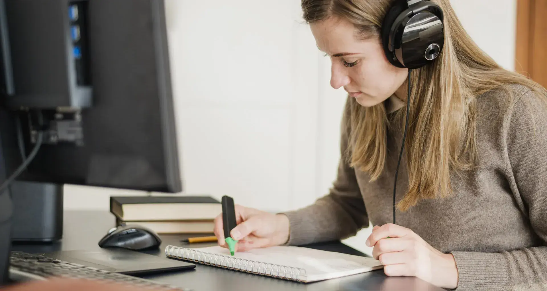 Estudiantes de PrepaTec León, diseñan cursos de idiomas para escuelas públicas de la ciudad