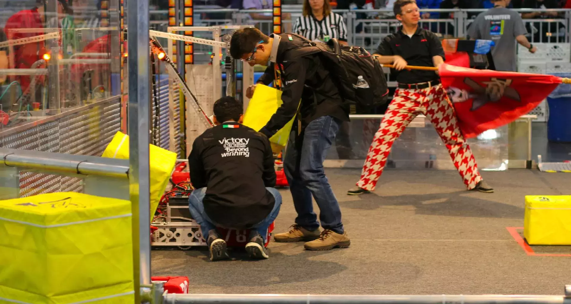 El equipo LamBot se encuentra a punto de competir en el mundial.