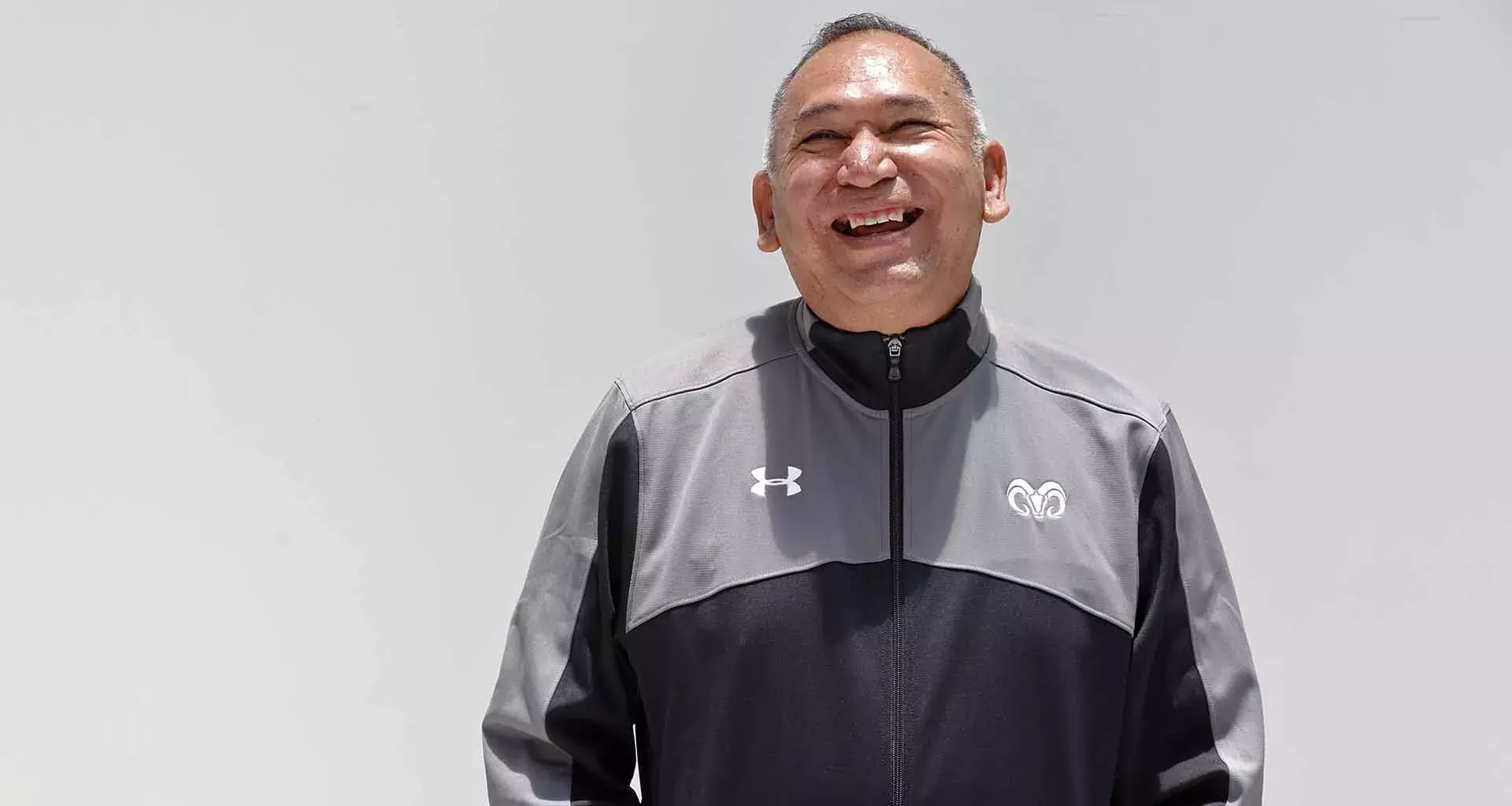 José Núñez cumple 43 años trabajando en el Tec de Monterrey campus Querétaro donde ha dedicado su vida a formar alumnos en el voleibol.