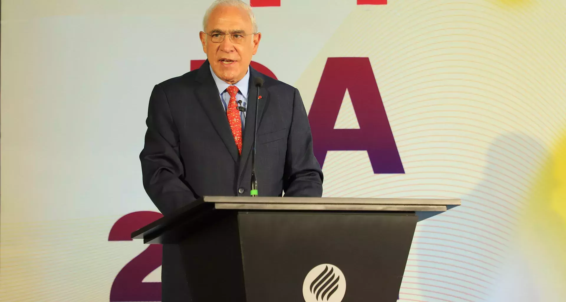 José Angel Gurría fue el invitado de INSPIRA 2021 evento para motivar a alumnos del Tec