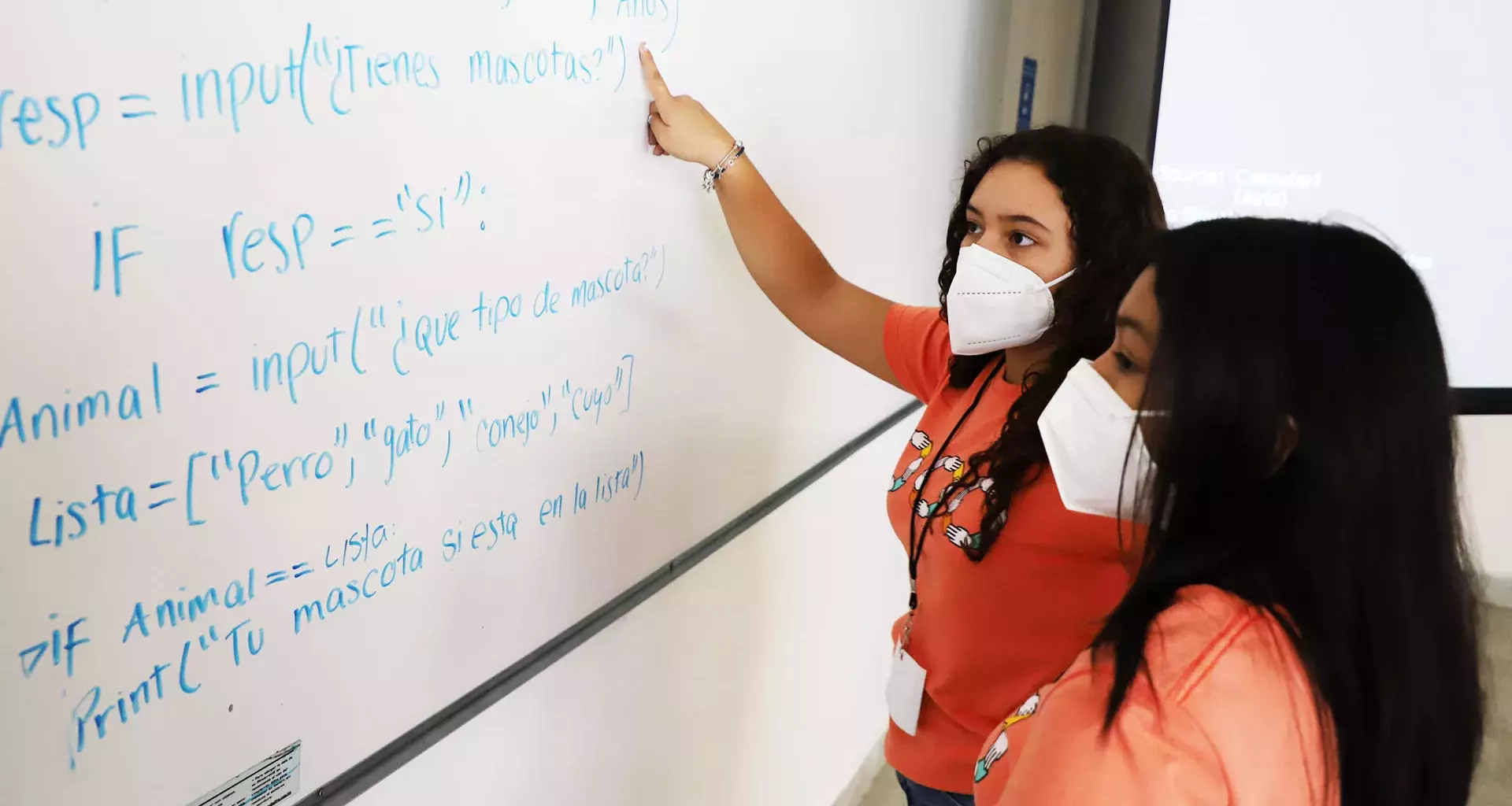 Patrones hermosos. Acercan a jóvenes laguneras a la ingeniería