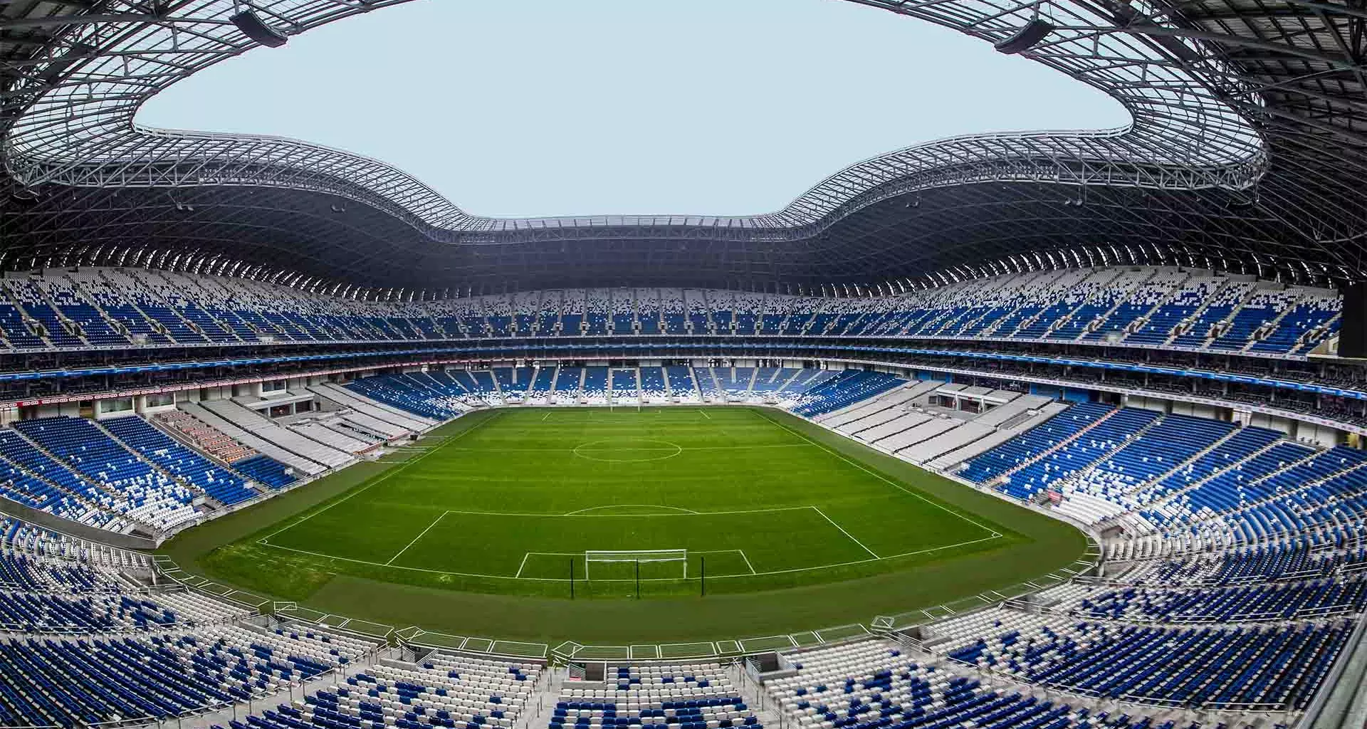 ¡En la cancha y en el aula! Profesores Tec toman reto con Rayados 