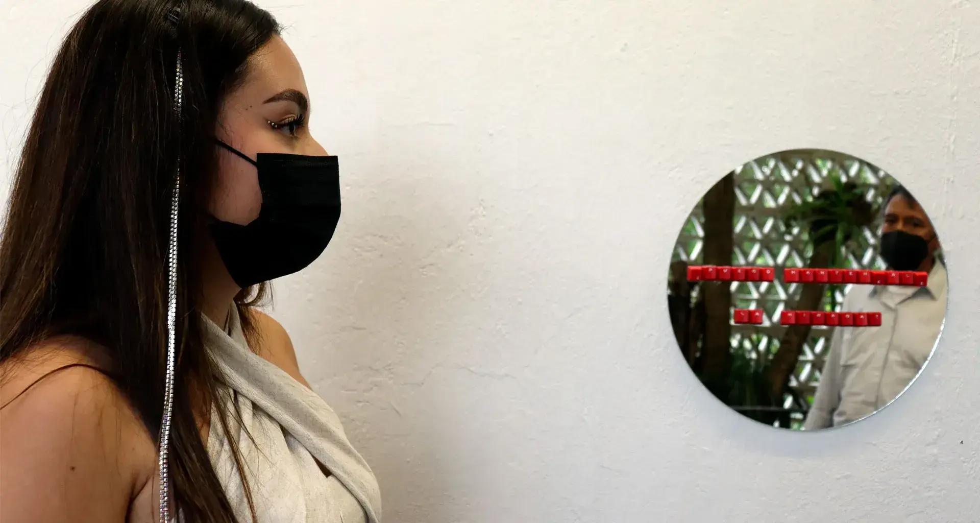 Estudiantes de la entrada de Estudios Creativos expusieron ocho trabajos de arte objeto en RIZOMA