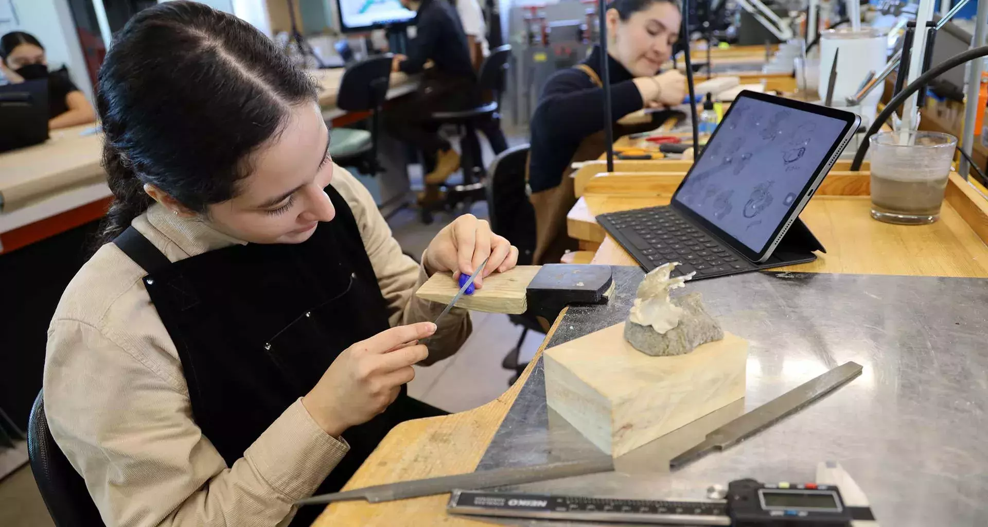 Students from Tec Guadalajara’s Concentration in Jewelry Design will present their work at one of the largest jewelry exhibitions in Europe, in Milan, Italy.