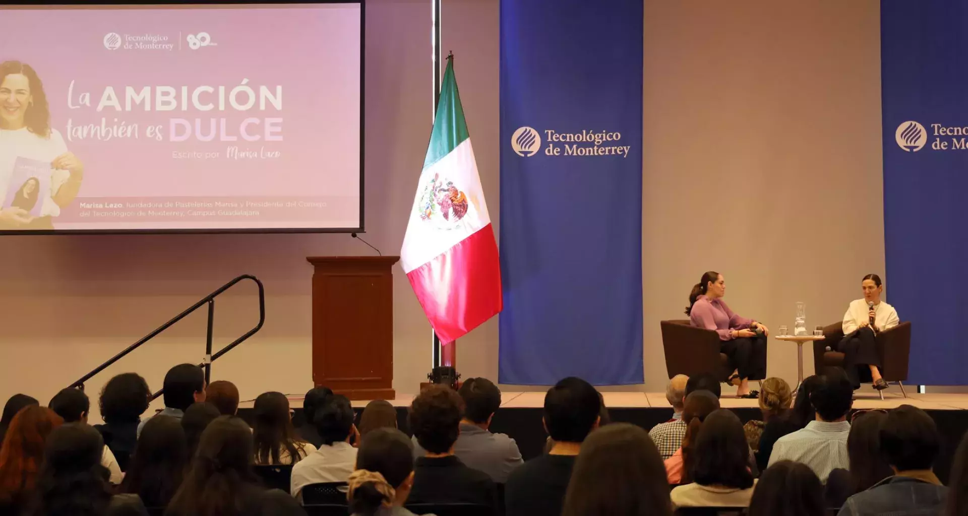 Marisa Lazo consejos para emprendedoras, en charla en el Tec Guadalajara, como presentación de su libro La ambición también es dulce.