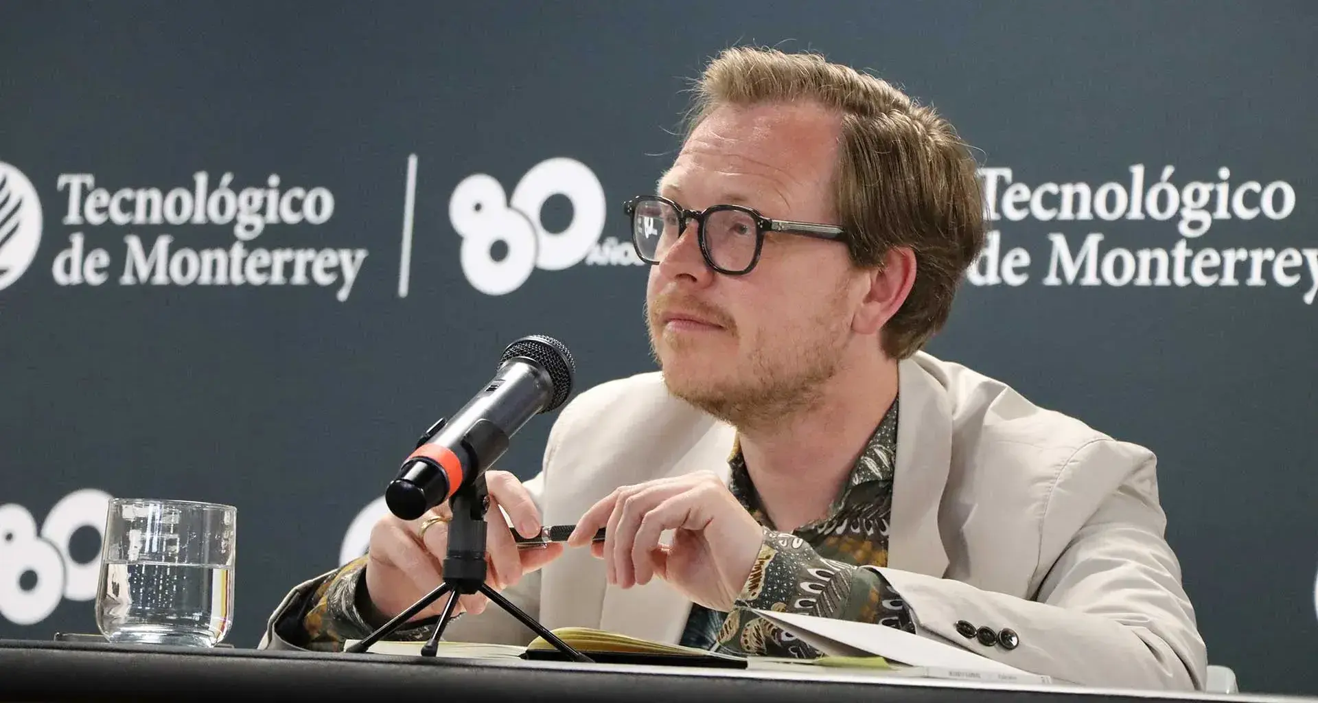 German philosopher Markus Gabriel, visited campus Monterrey.