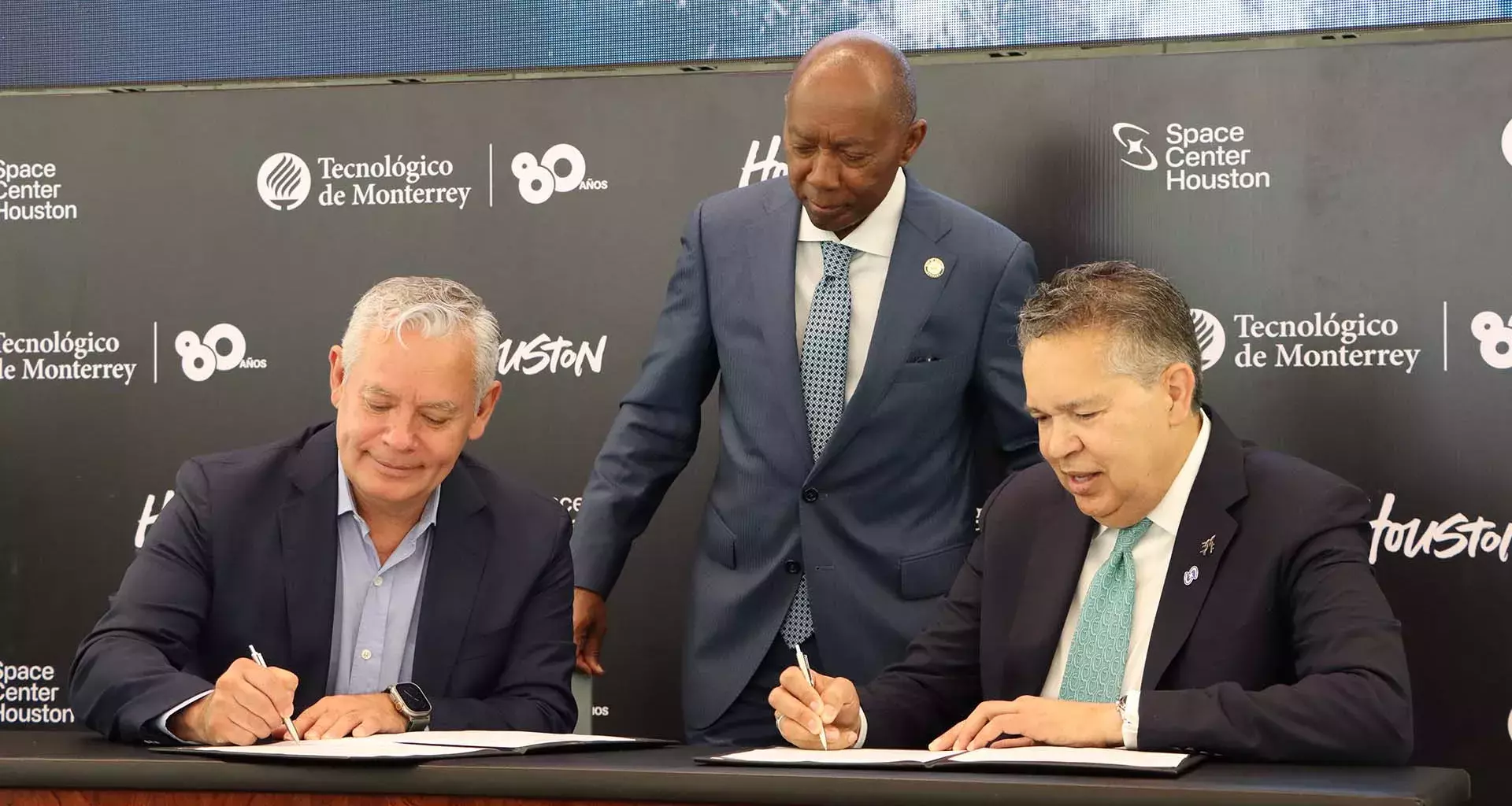 Science and space! Tec and Space Center Houston are now partners